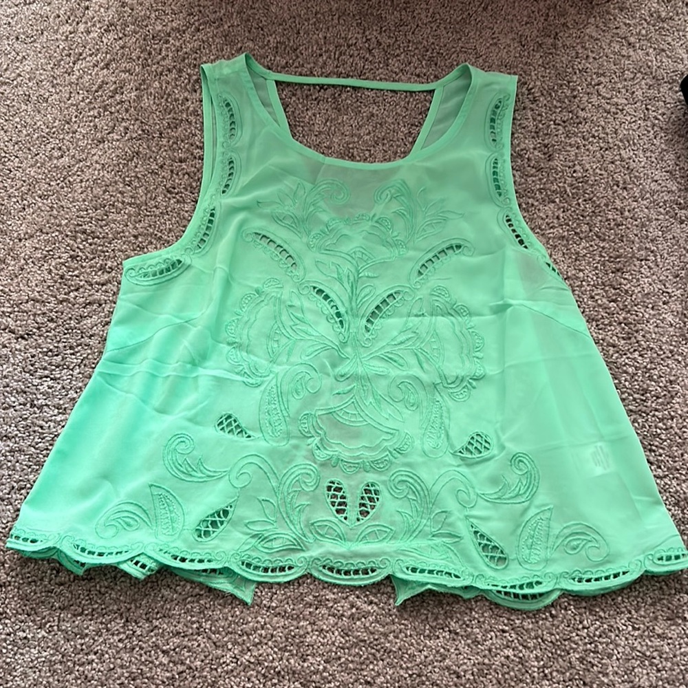 lush green top small